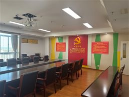 房间里的餐厅&#xA;&#xA;AI 生成的内容可能不正确。