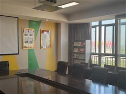 房间里的餐厅&#xA;&#xA;AI 生成的内容可能不正确。